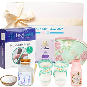 new mum self-care hamper